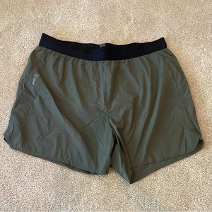 Roark men’s shorts - 7” Liner.